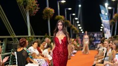 
                                                         Moda v vsej svoji ustvarjalni energiji: pokukali smo na teden mode v romunskem Aradu