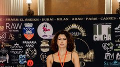 
                                                         Moda v vsej svoji ustvarjalni energiji: pokukali smo na teden mode v romunskem Aradu