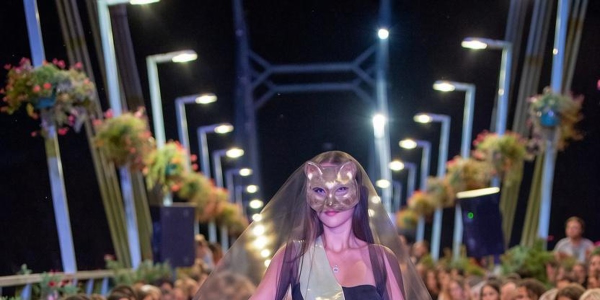 Moda v vsej svoji ustvarjalni energiji: pokukali smo na teden mode v romunskem Aradu