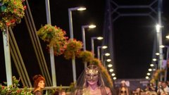 
                                                         Moda v vsej svoji ustvarjalni energiji: pokukali smo na teden mode v romunskem Aradu