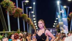 
                                                         Moda v vsej svoji ustvarjalni energiji: pokukali smo na teden mode v romunskem Aradu