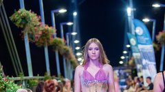 
                                                         Moda v vsej svoji ustvarjalni energiji: pokukali smo na teden mode v romunskem Aradu
