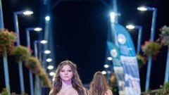 
                                                         Moda v vsej svoji ustvarjalni energiji: pokukali smo na teden mode v romunskem Aradu