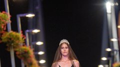 
                                                         Moda v vsej svoji ustvarjalni energiji: pokukali smo na teden mode v romunskem Aradu