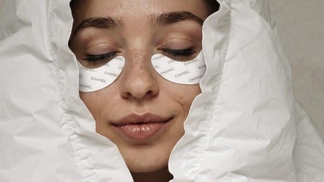 Korejke si na vrat lepijo posebne maske, ki brišejo leta: V samo 10 minutah do bolj gladke kože in manj vidnih gub