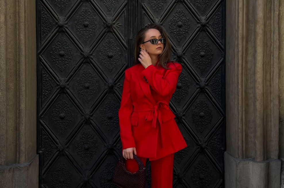 Ta bordo jakna iz Manga bi lahko postala eden najbolj priljubljenih kosov letošnje jeseni (foto: instagram: @gypsouka_)