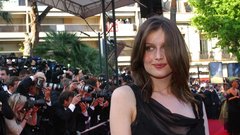 Laetitia Casta francija visoka moda naslovnice zivljenje starost film mama 4 otroci kje je danes kako izgleda