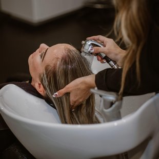 5 stavkov, ki si jih frizerka nikoli ne bi smela privoščiti