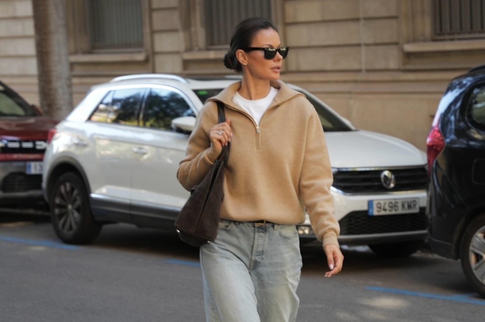 Želite Chanelov pulover za peščico cene? Massimo Dutti ima vrhunski dvojnik (foto: instagram/@mrs_iralo)
