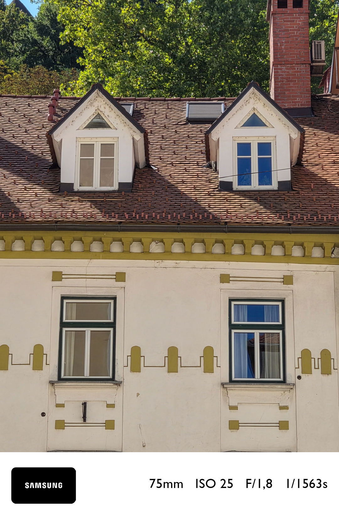 Na sprehodu po Ljubljani s tehnološkim čudežem, ki se je izkazal kot najlepši modni dodatek urbanega vsakdana